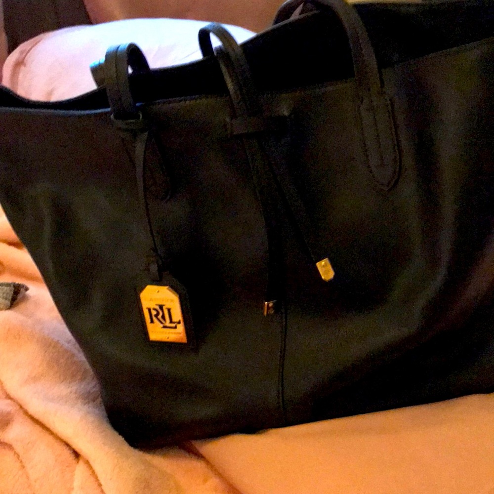 Ralph Lauren black genuine leather purse.. EUC/
